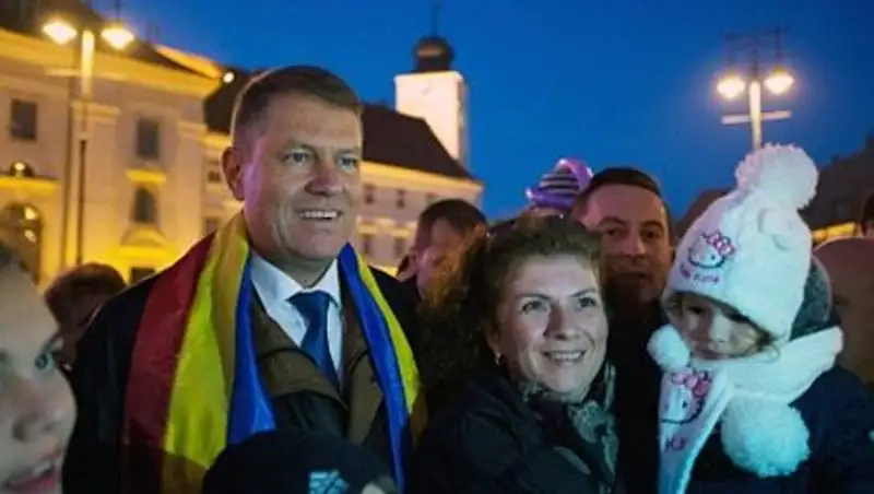 В Румынии стартовали выборы президента