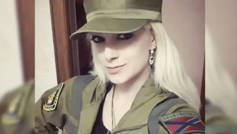 Бросившая гламурную жизнь участница «Дома-2» работает в Донбассе за еду  