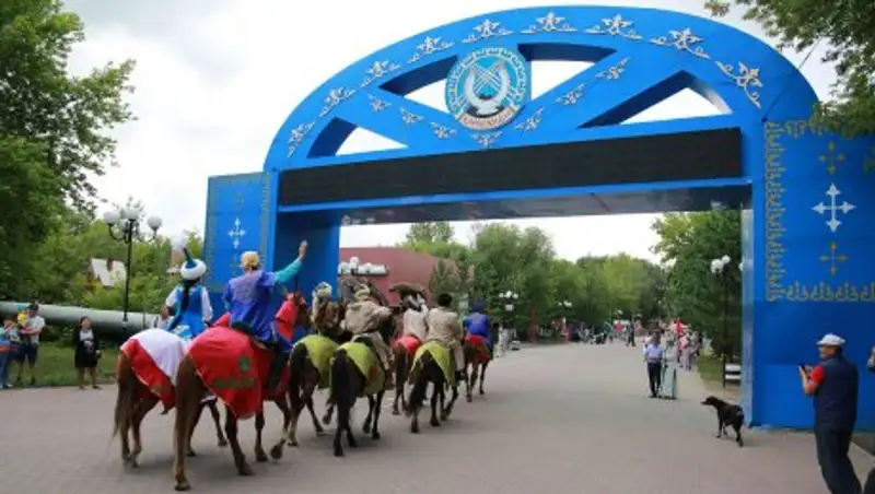 Жамбылский этнокультурный караван приближается к столице