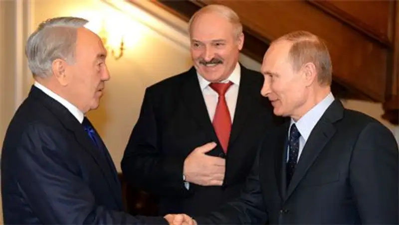 Назарбаев: Принятие новых членов в ЕЭС будет осуществляться на «пакетной» основе