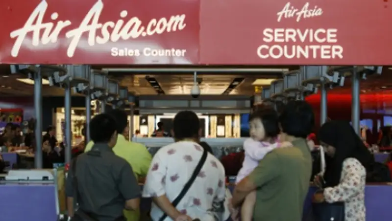 Еще один самолет AirAsia совершил экстренную посадку