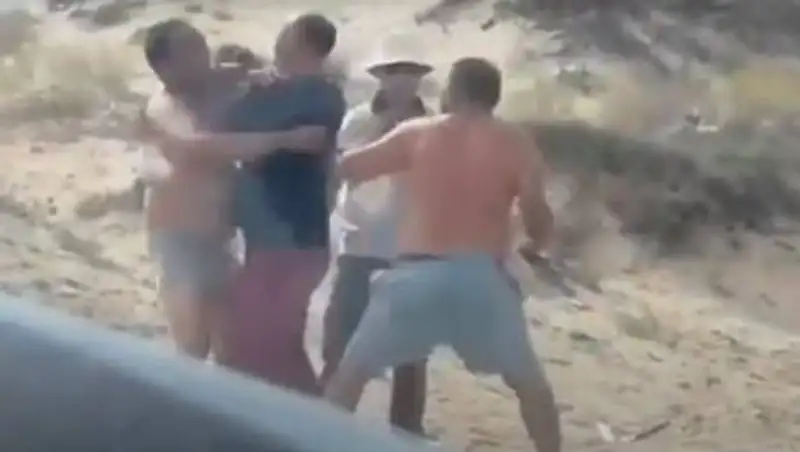 Драка мужчин попала на видео в Мангистау