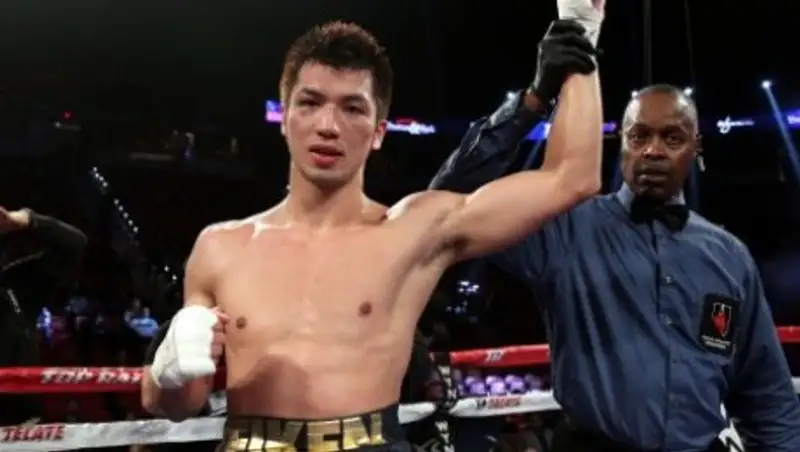 Новый "регулярный" чемпион WBA бросил вызов Головкину