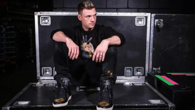 Участник Backstreet Boys заявил о поступающих угрозах убить его беременную жену