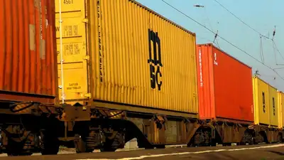 ЕС планирует ввести запрет на транзит ряда товаров через Россию, фото - Новости Zakon.kz от 23.04.2023 00:17
