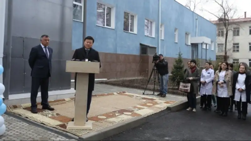 Впервые у нас онкобольных будут лечить с помощью нового дорогостоящего аппарата бесплатно