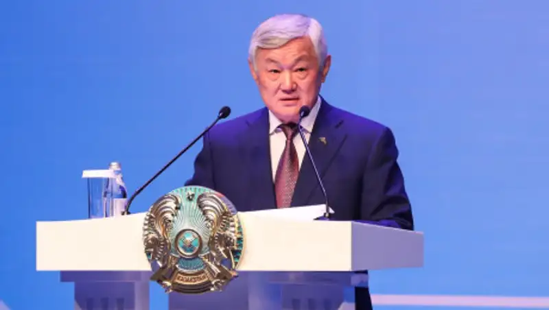 Более 18 тысячам семей в Казахстане отказали в соцпомощи