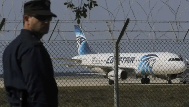 МИД: казахстанцев не было на борту захваченного самолета Egyptair