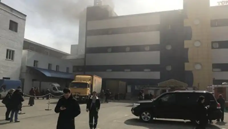 В московском ТЦ потушили пожар