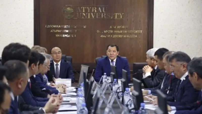 Вопрос дефицита квалифицированных специалистов сферы образования и медицины решат в Атырауской области