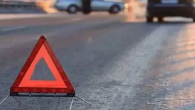 otyrar.kz, фото - Новости Zakon.kz от 07.10.2020 17:09