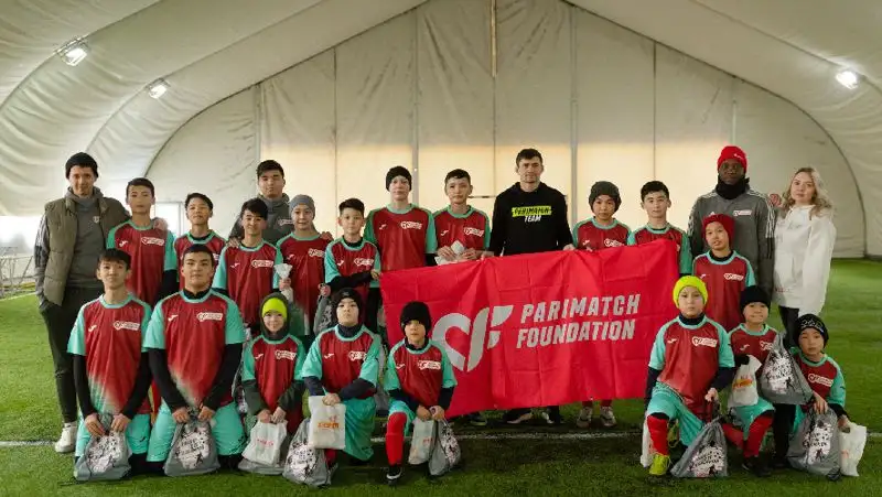 С любовью к спорту: Parimatch Foundation открыл секцию футбола в Айнабулаке