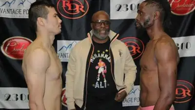 Боксеры, дуэль взглядов, фото - Новости Zakon.kz от 28.11.2021 14:09