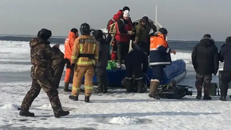 В Санкт-Петербурге в одну полынью за день провалились два человека