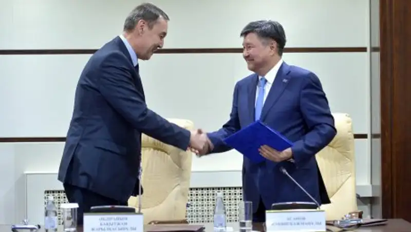 Подписан меморандум о сотрудничестве между Верховным Судом и Федерацией профсоюзов