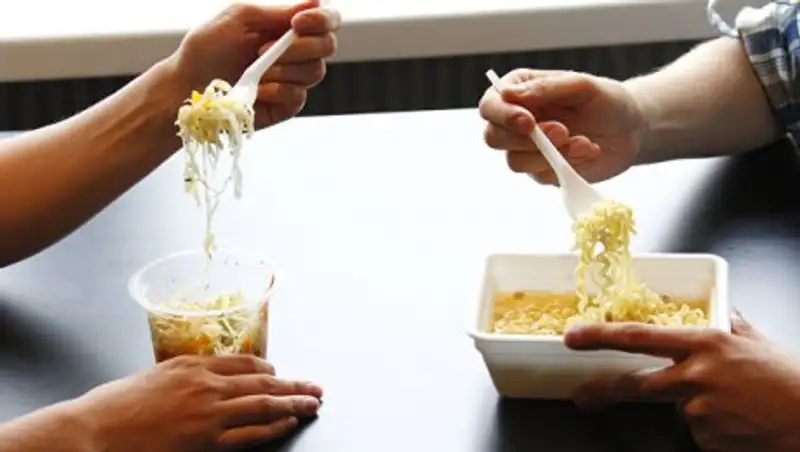 Ученые рассказали о вреде и пользе лапши быстрого приготовления