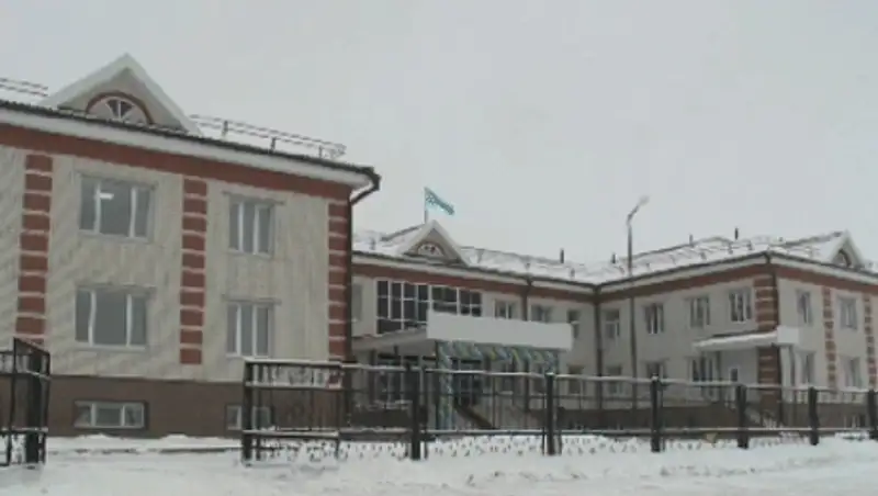 В Уральске открыли два новых соцобъекта, фото - Новости Zakon.kz от 15.12.2013 21:53