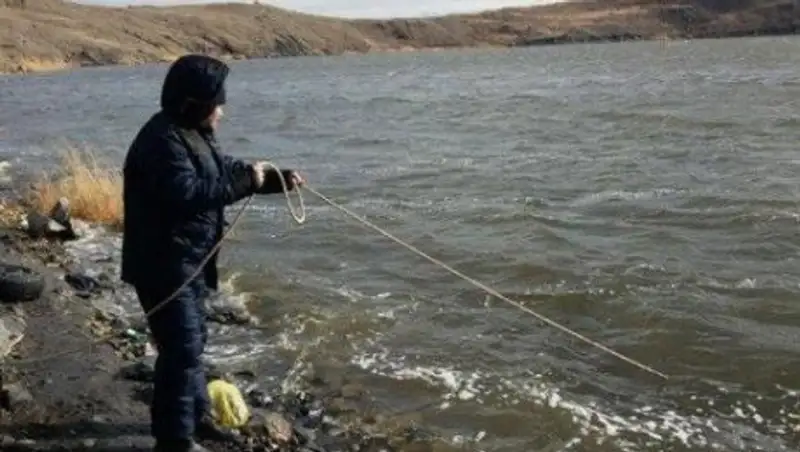 Водитель вылетел в Атомное озеро и утонул