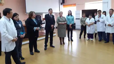 "Nur Otan" и "Ак жол", фото - Новости Zakon.kz от 14.01.2020 13:09