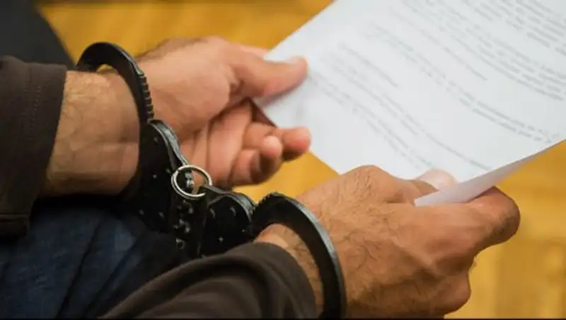 Подозреваемого в хищениях чиновника "КазАвтоЖола" отпустили под залог