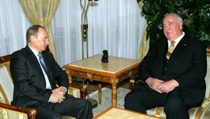 Путин заявил, что Коль сильно повлиял на его политические взгляды