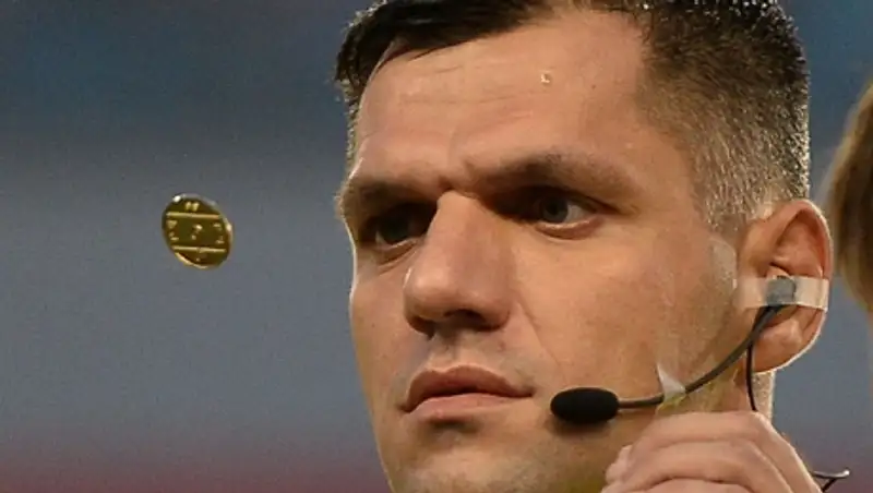 Российский футбольный судья готов подать в суд на бразильца Халка