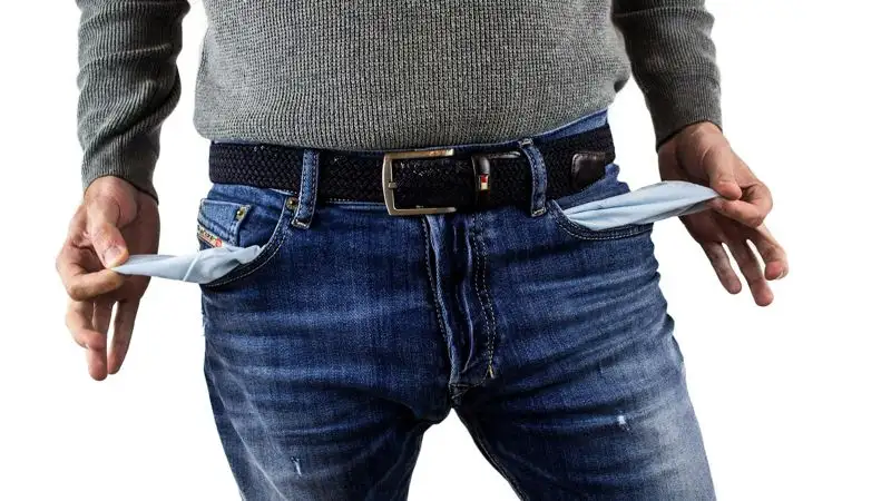 Почти 2,5 тыс. казахстанцев обратились за внесудебным банкротством в день, когда начал действовать закон