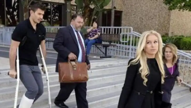 Хоккеиста Войнова отправят в тюрьму гостиничного типа