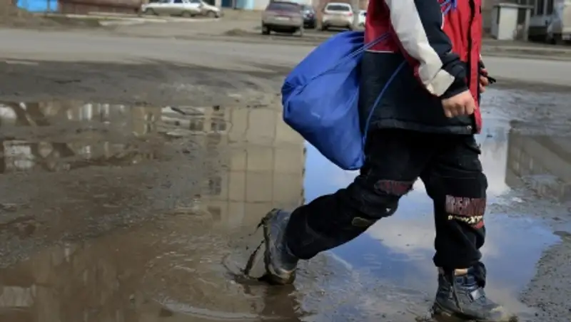 Подростка, сбежавшего из дома в Алматинской области, полицейские нашли в Алматы