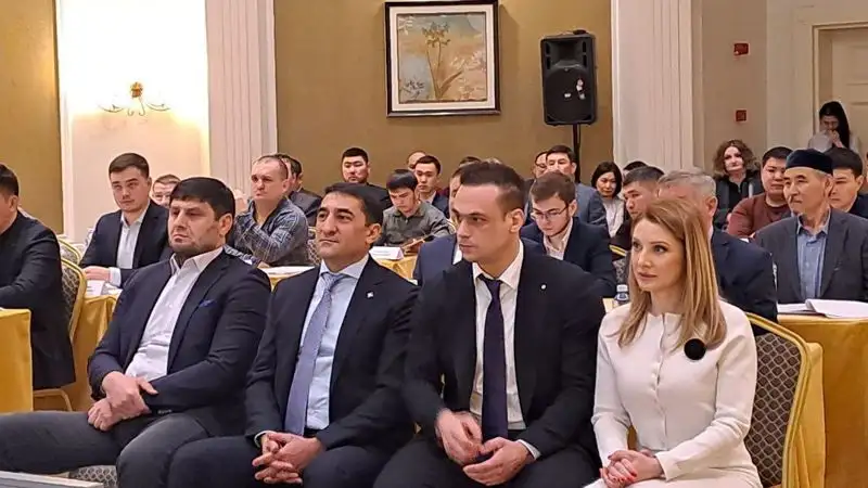 Жанат Тусупбеков стал президентом Федерации тяжелой атлетики РК