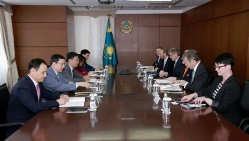 Инвестсотрудничество «Байтерека» и британских компаний обсудили в Холдинге