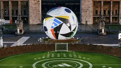 Футбол Официальный мяч, фото - Новости Zakon.kz от 15.11.2023 21:40