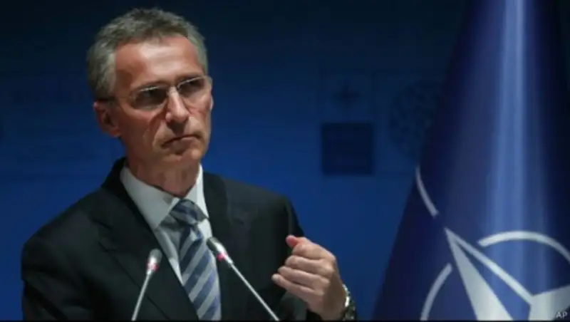 НАТО будет противостоять гибридной войне России