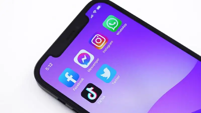 Казахстанские пользователи Facebook потеряли десятки тысяч подписчиков за ночь