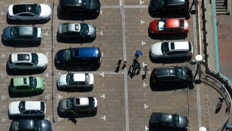 В Китае появились розовые парковки для женщин