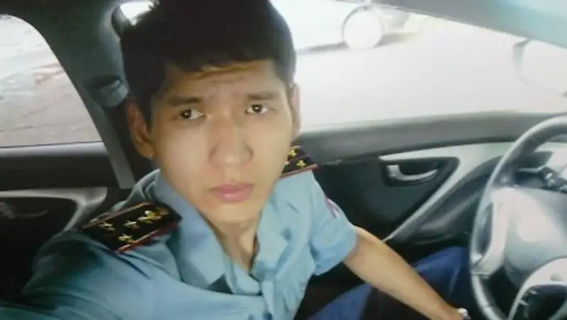 В Алматы задержали лжеполицейского