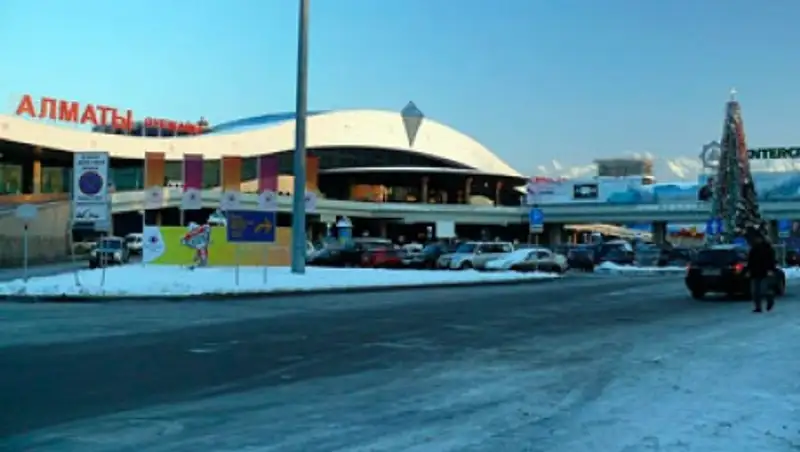 В аэропорту Алматы задерживаются 7 авиарейсов
