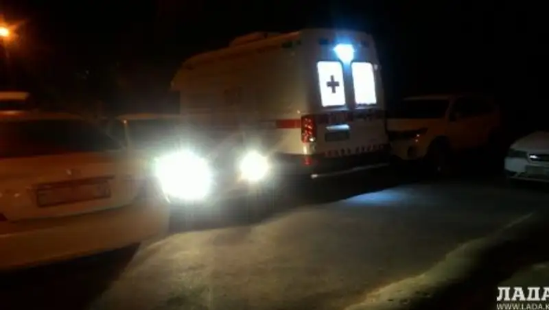 В Актау в подъезде жилого дома обнаружен труп мужчины