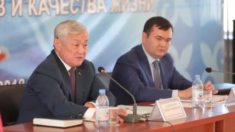 Актюбинцы призвали предприятия и компании Казахстана повысить зарплаты работникам