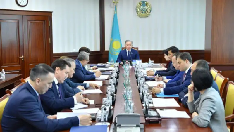 Нигматулин провел заседание Оргкомитета по подготовке к парламентскому форуму