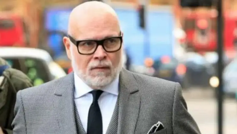 Дядю герцогини Кембриджской судят за "пьяную драку" с женой