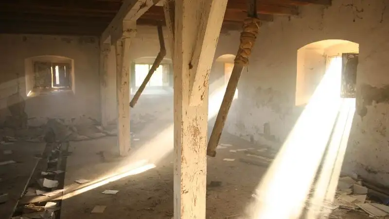 Сутки удерживали в подвале – вымогателей задержали в Актобе