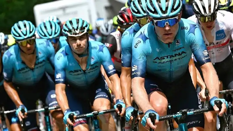 Алексей Луценко занял пятое место на 17-м этапе «Тур де Франс-2022»