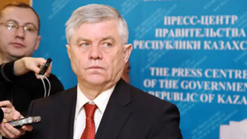 Глава МЧС считает правильным ликвидацию стихийных рынков в Алматы