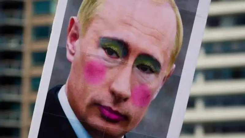 В России запретили делать Путину мейкап