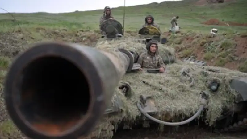 В Азербайджане заявили о 12 нарушениях перемирия в Карабахе за сутки