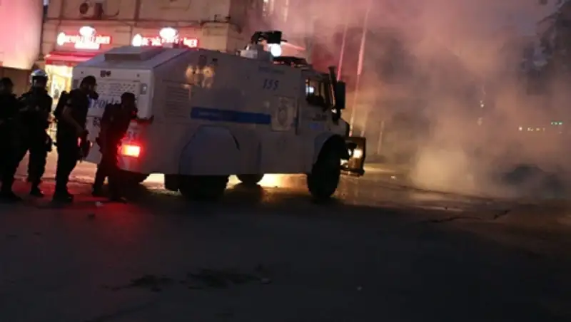 В Стамбуле при взрыве в полицейском участке пострадали 10 человек