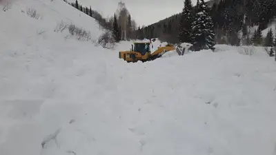 Как происходит профилактический спуск лавин, фото - Новости Zakon.kz от 08.01.2023 16:11