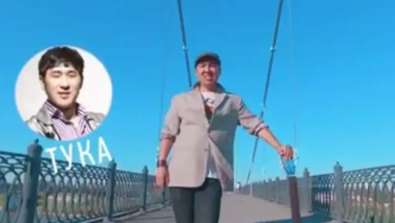 Despacito по-казахски: Певец снял пародию на знаменитую песню