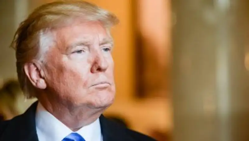 Трамп потребовал от Китая заплатить США $10 трлн за ущерб от COVID-19